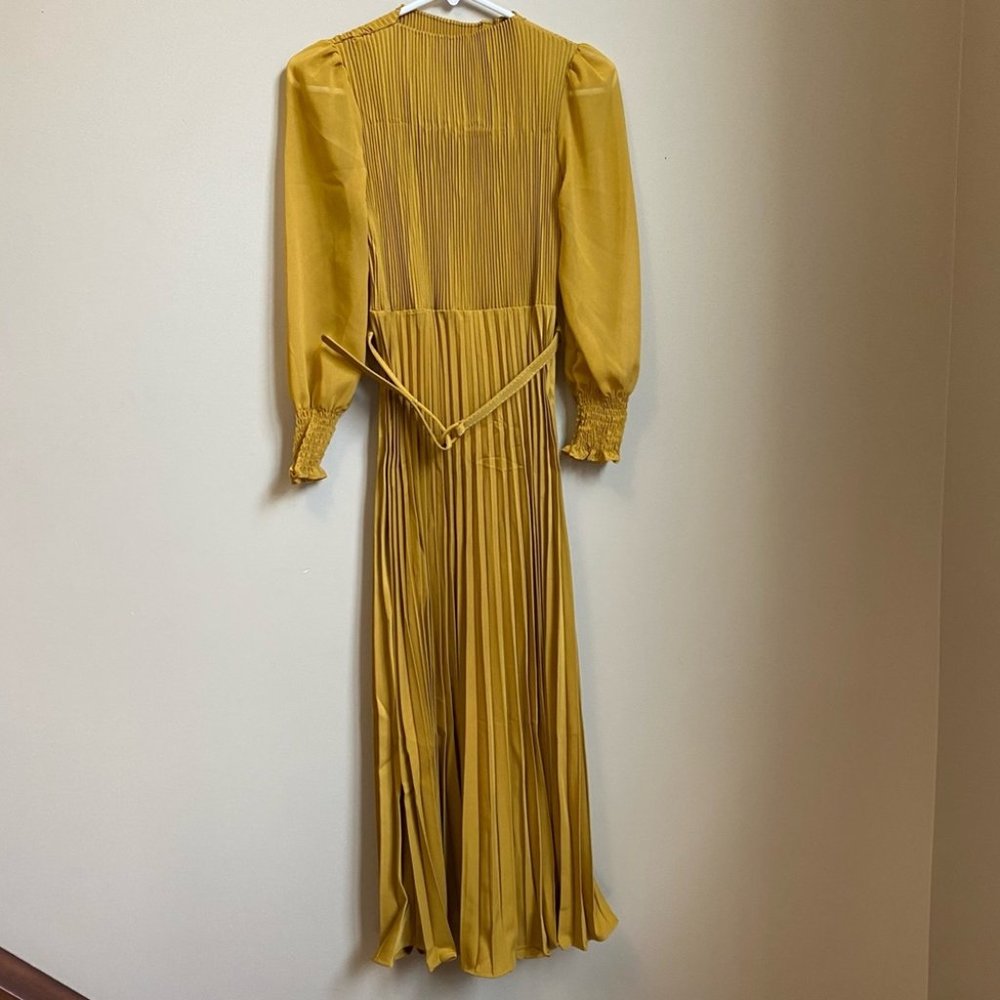 Long Sleeves Pleated Dress one-size - Picture 2 of 5